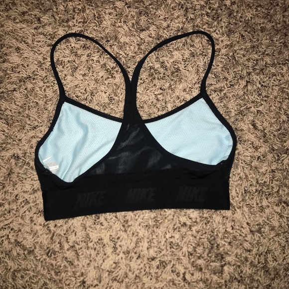 Never worn Nike sports bra - Picture 2 of 3